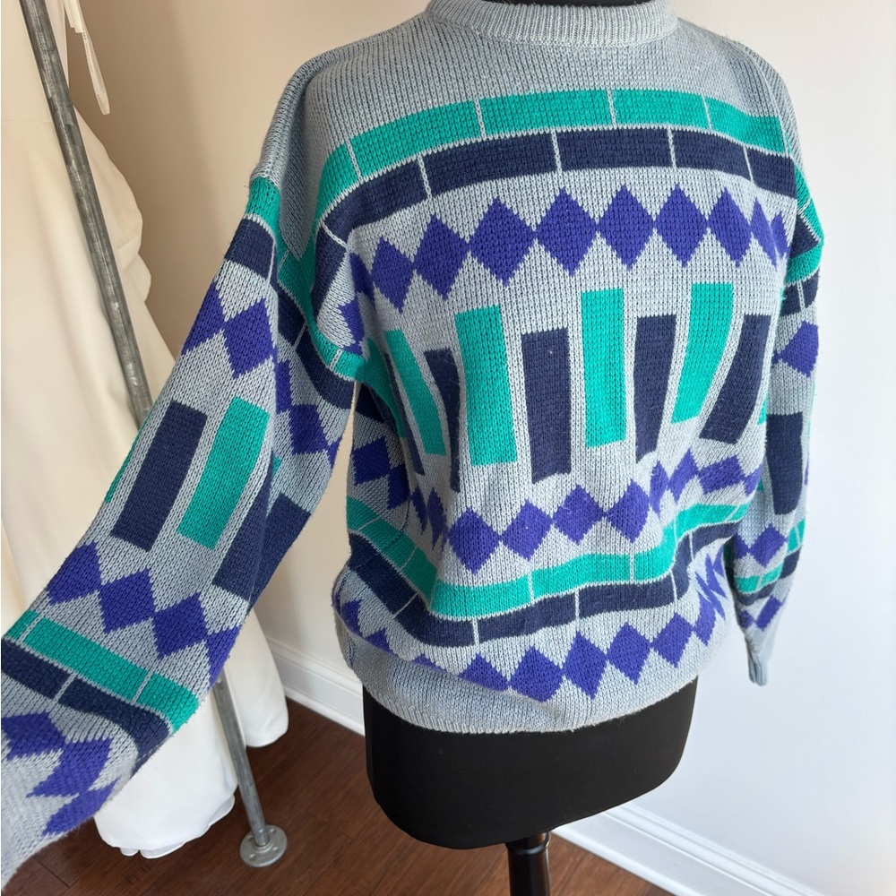 80’s Geometric Patterned Sweater - Gray, Blue, Green